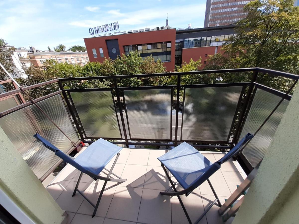 Elite Apartments Rajska One City Center Гданьск Экстерьер фото